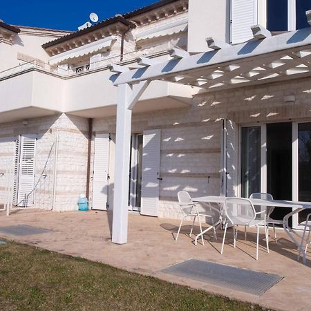 S018 - Sirolo, Nuovissimo Trilocale In Pietra Con Giardino Dx Apartment Exterior photo